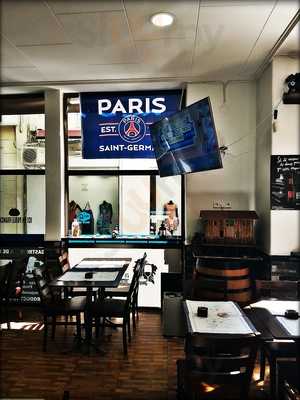 A Lareira Taperia Vinoteca