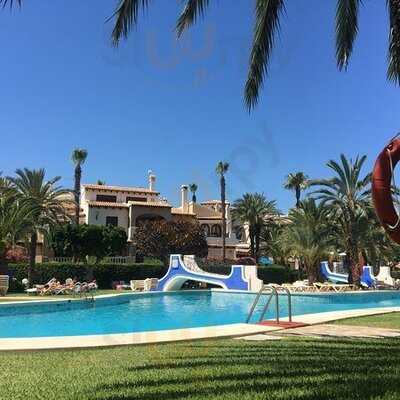 The Pool Restaurante-piscina Aldea Del Mar