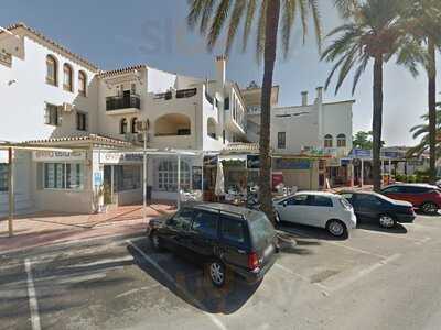 Summers Bar And Bistro