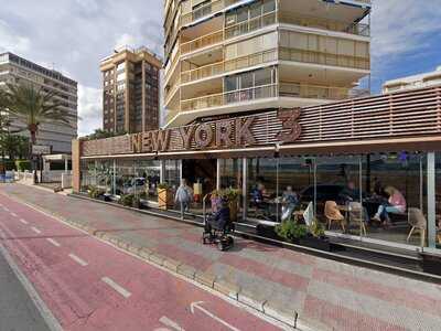 New York Cafe And Bar