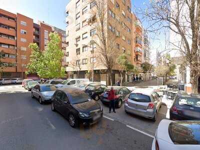 Delirious Salon Lounge