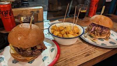 La Central Hamburgueseria - Born