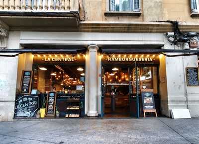 La Central Hamburgueseria - Born