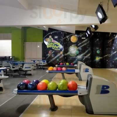 Cafetería Cosmic Bowling