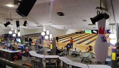Cafetería Cosmic Bowling