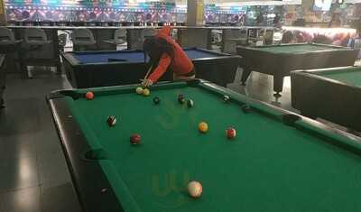 Cafetería Cosmic Bowling