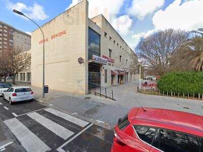 Cafetería Cosmic Bowling