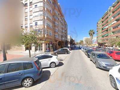 Pechugones Chicken Broaster