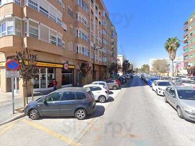 Pechugones Chicken Broaster