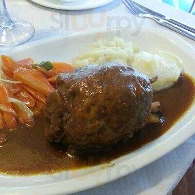 Nuestrobar Restaurant