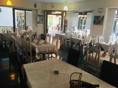 Nuestrobar Restaurant