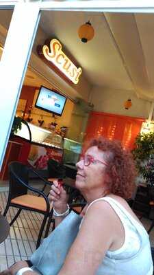 Scusi Cafeteria-heladeria