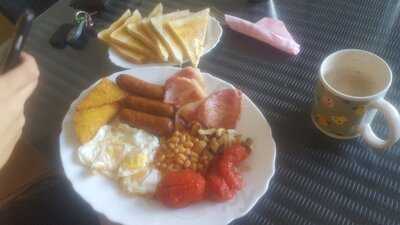 The Mountain View Family Cafe Bar