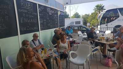 The Mountain View Family Cafe Bar