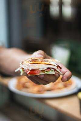 Hamburgueseria Pizzeria El Faro