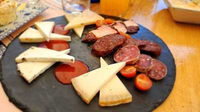 Casa De Vinos La Odisea