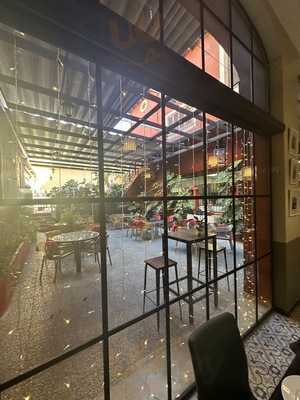 Tira-li Bar Restaurante