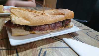 Dubai Cafe - Shisha Lounge