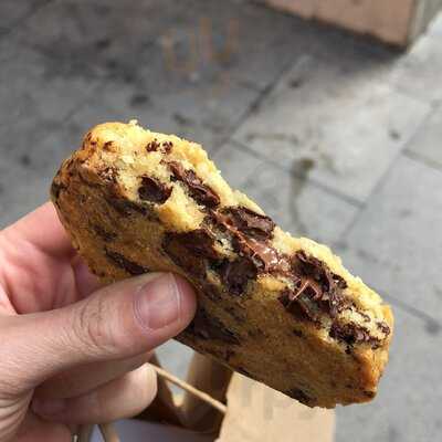 Sils Cakes.american Pastry