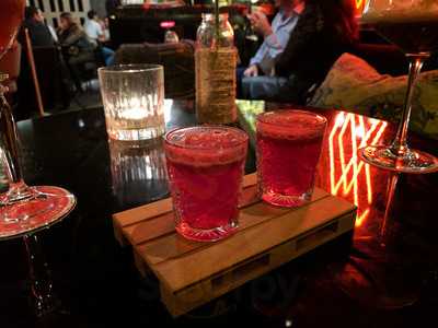 Doble By Manel Vehí