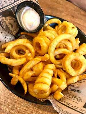 Mth Burger & Gin Holding, S.l.