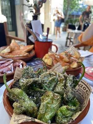 Clandestino Cafe Bar