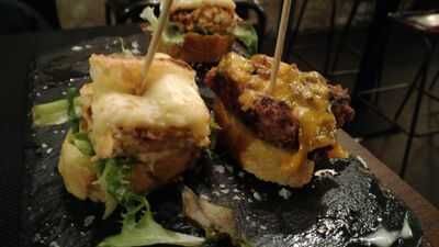 Caporal Vermutería & Coctelería