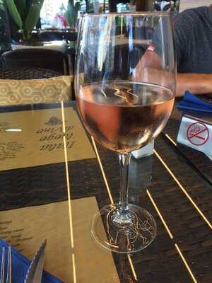 Wine Restaurant E Pizzería La Bella Torino