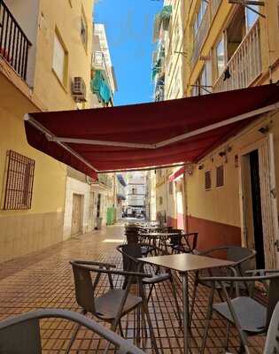 La Despensa, Lupulos Y Taninos