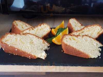 Aires Coffee & Drinks