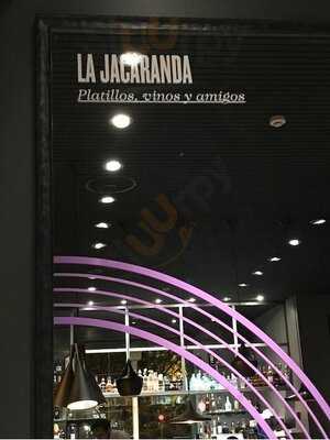 La Jacaranda Del Dos Torres