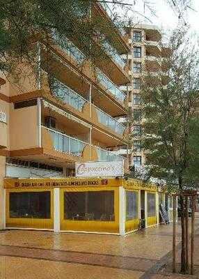 Cappuccinos Beach Side