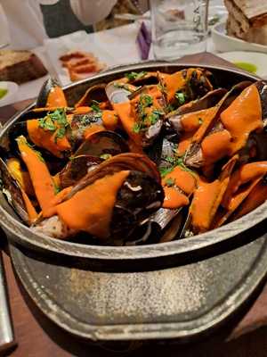 Sopa De Pedres Restaurant