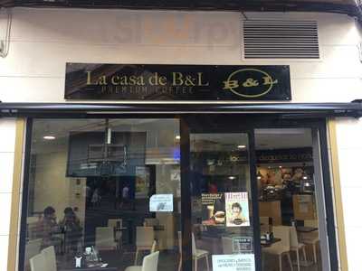 La Casa De B & L