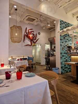 Casa Tejada Bistrot ­tapas & Oyster Bar