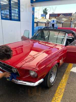 Hipopotamo Autolavado Cafe