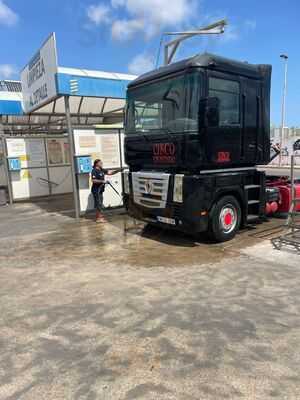 Hipopotamo Autolavado Cafe