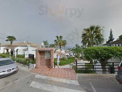 El Oasis Bar & Restaurant