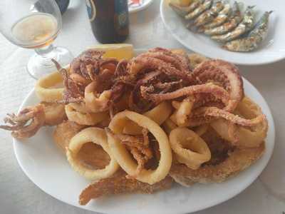 Pepe Oro Bar Restaurant