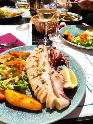 Taberna Sala Almonte