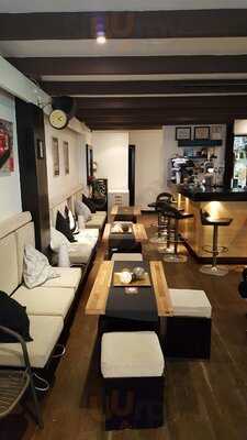 Absolutes Cafe Lounge Bar