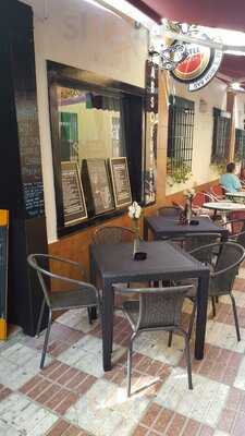 Absolutes Cafe Lounge Bar