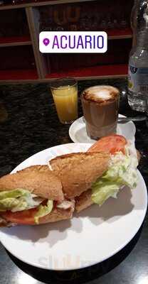 Acuario Bar And Resyuarant