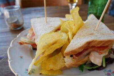 Nice Bar Bistro Cafe