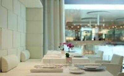 The Mirror Restaurant