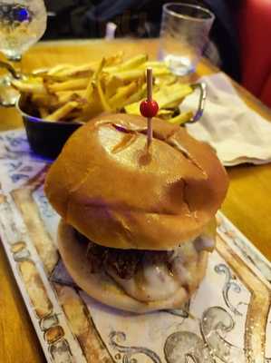 Negronix Bar Cocktails & Street Food