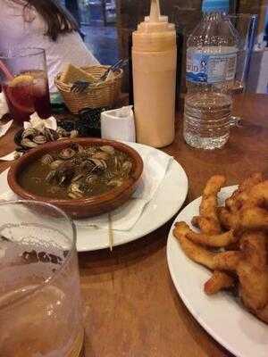 Taberna Los Tres Caracoles