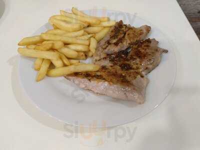 Asador De Pollos Benalpueblo