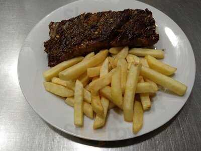 Asador De Pollos Benalpueblo