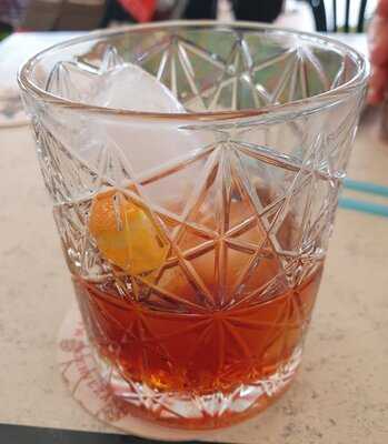 Tony Shanleys Irish Bar